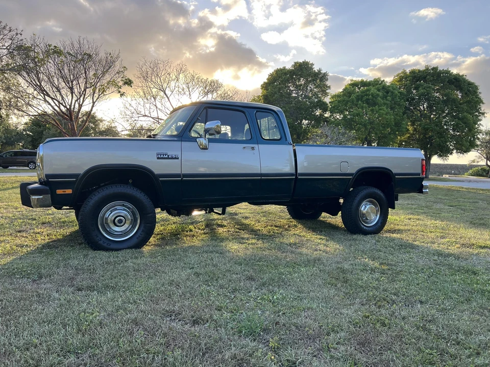 1993 Dodge Ram 1st Gen - Image 3 of 31