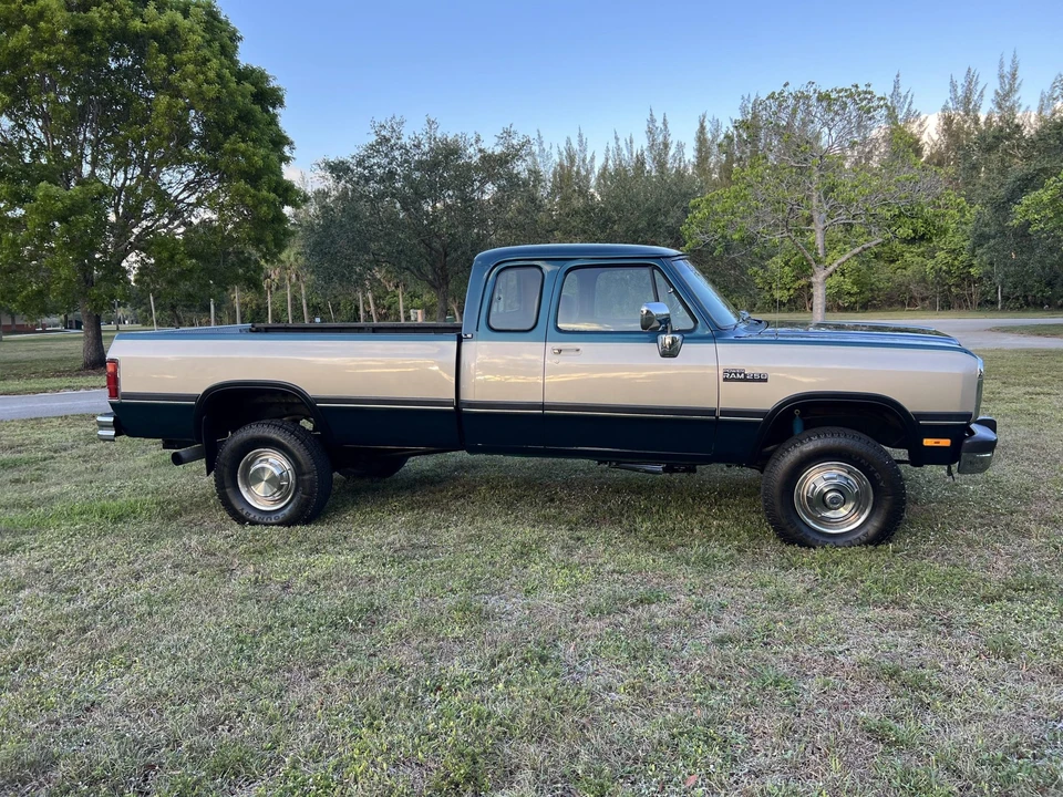 1993 Dodge Ram 1st Gen - Image 7 of 31
