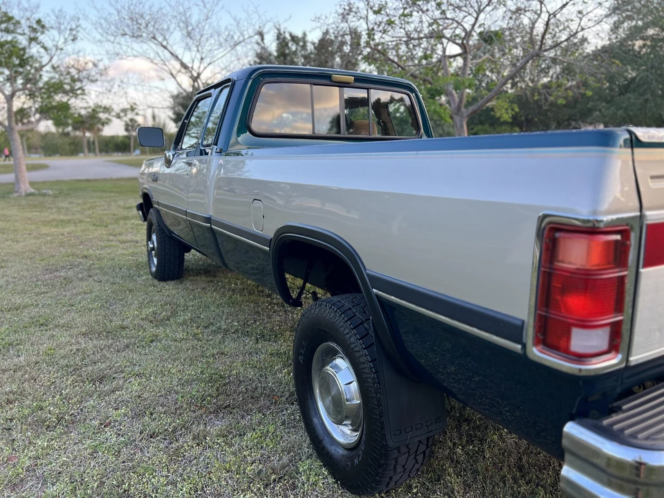 1993 Dodge Ram 1st Gen - Image 18 of 31