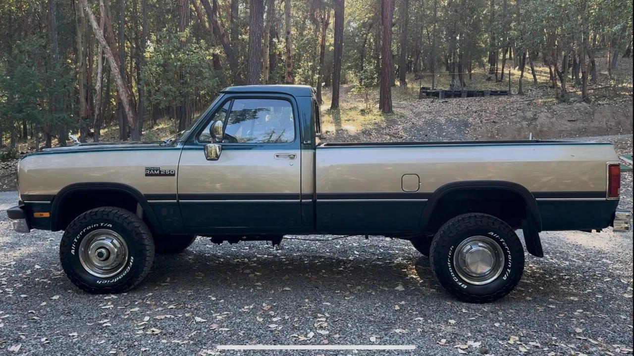 1993 Dodge Ram 1st Gen - Image 11 of 31