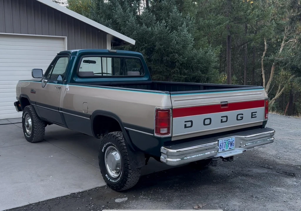 1993 Dodge Ram 1st Gen - Image 16 of 31