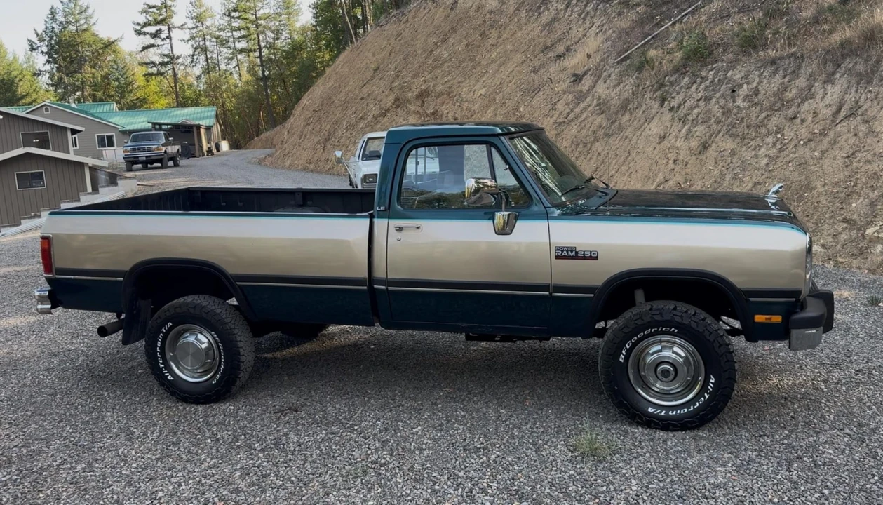 1993 Dodge Ram 1st Gen - Image 25 of 31