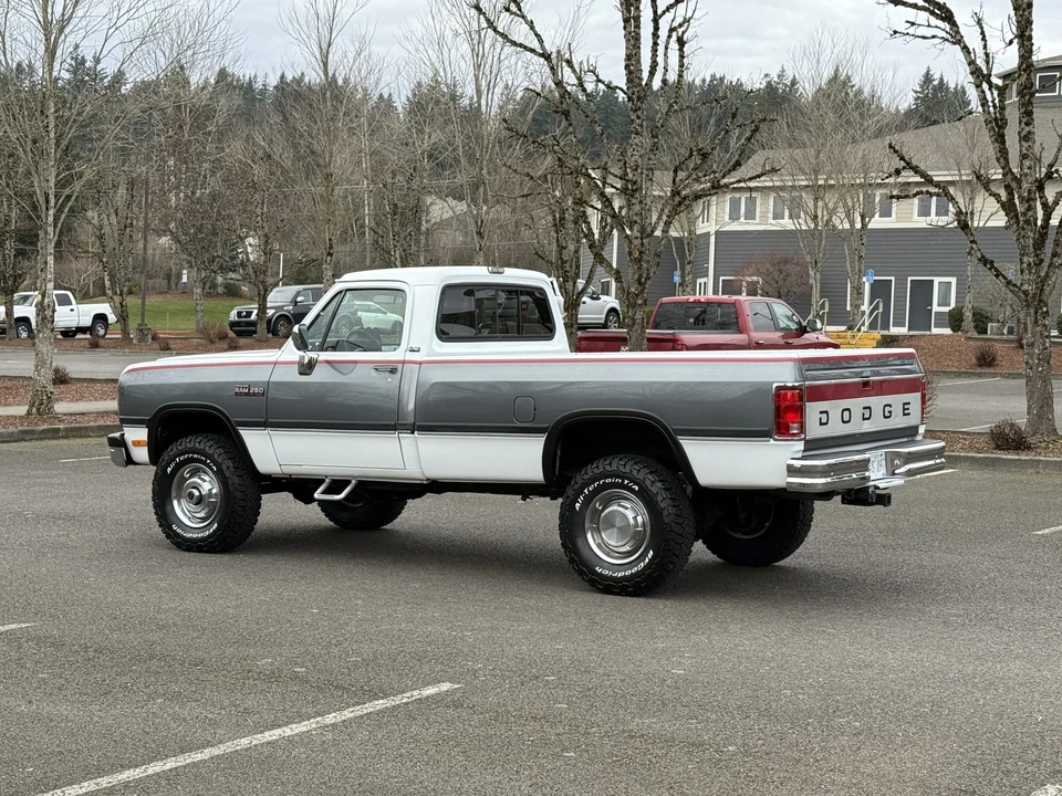1993 Dodge Ram 1st Gen - Image 28 of 31