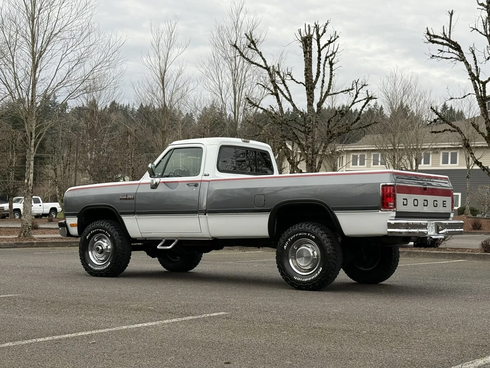 1993 Dodge Ram 1st Gen - Image 29 of 31