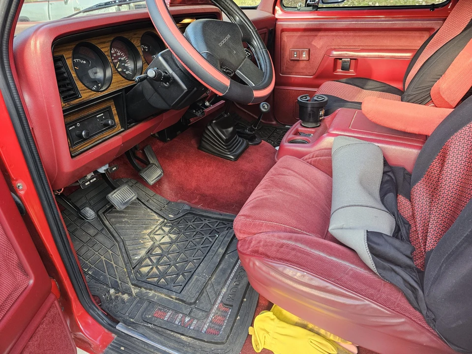 1993 Dodge Ram 1st Gen - Image 26 of 31