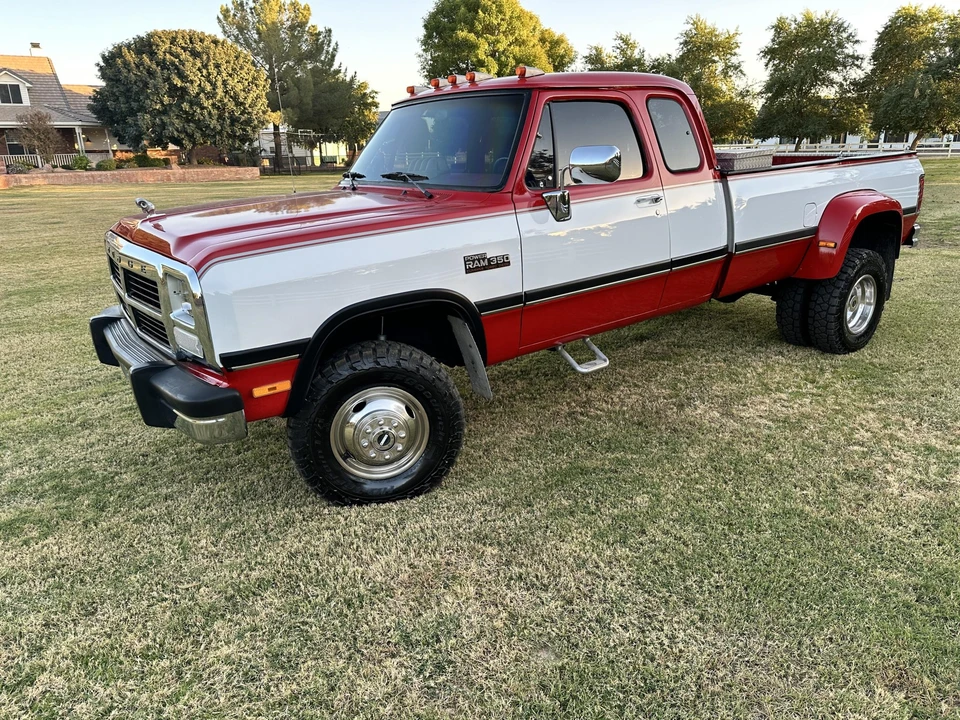 1993 Dodge Ram 1st Gen - Image 2 of 31