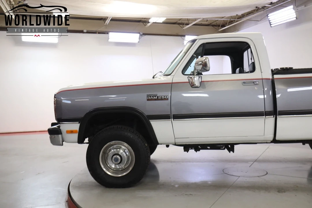 1993 Dodge Ram 1st Gen - Image 7 of 12