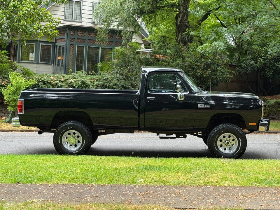 1993 Dodge Ram 1st Gen - Image 4 of 12
