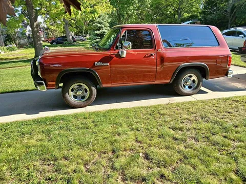 1993 Dodge Ram Charger S Sport Utility 2D