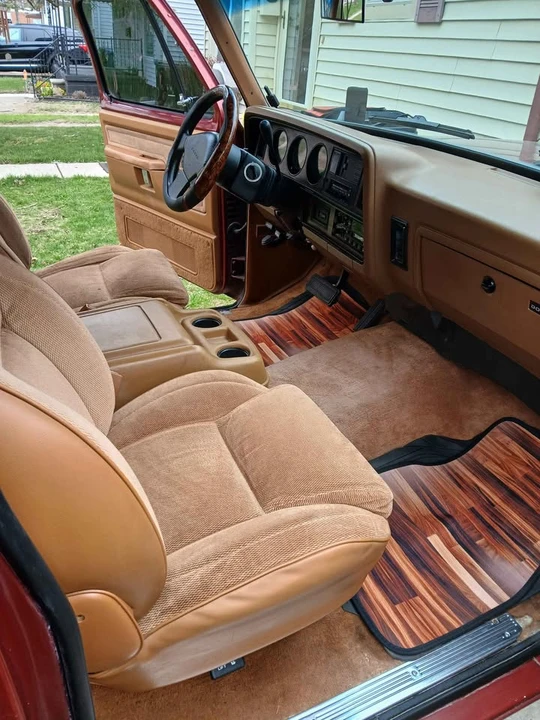 1993 Dodge Ramcharger - Image 3 of 8