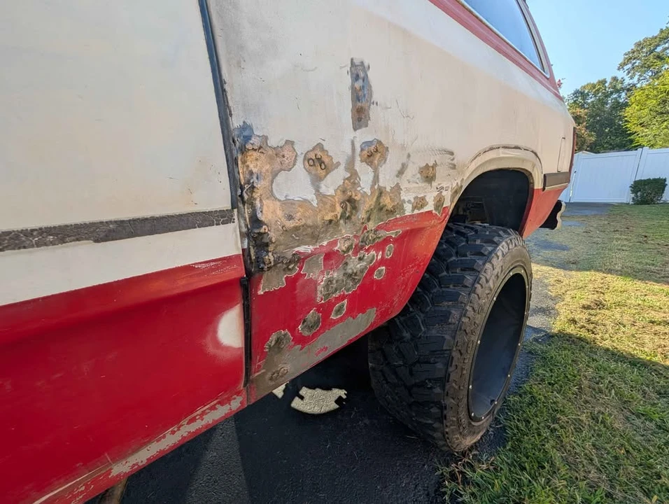 1993 Dodge Ramcharger - Image 2 of 20