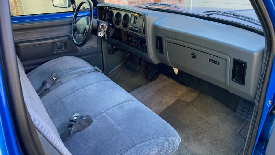 1993 Dodge Ram 1st Gen - Image 25 of 31