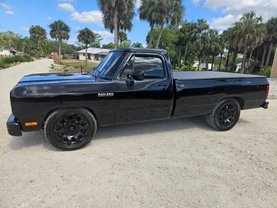 1993 Dodge Ram 1st Gen - Image 8 of 31