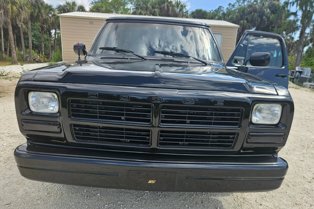 1993 Dodge Ram 1st Gen - Image 2 of 31