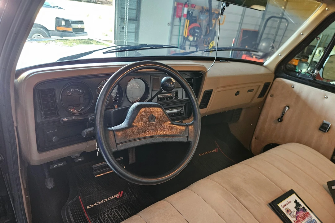 1993 Dodge Ram 1st Gen - Image 26 of 31