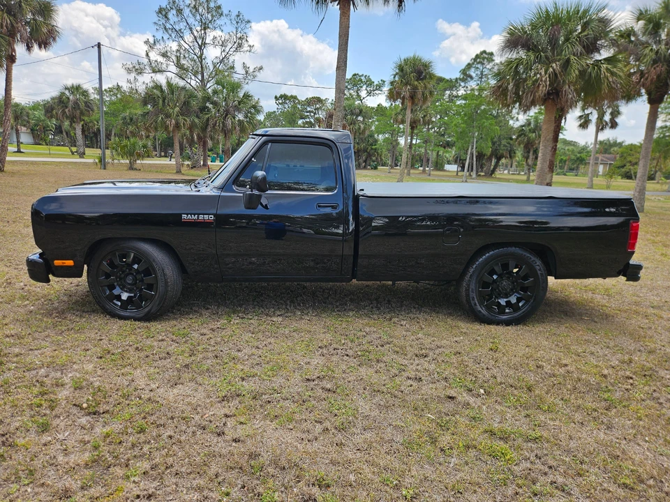 1993 Dodge Ram 1st Gen - Image 10 of 31