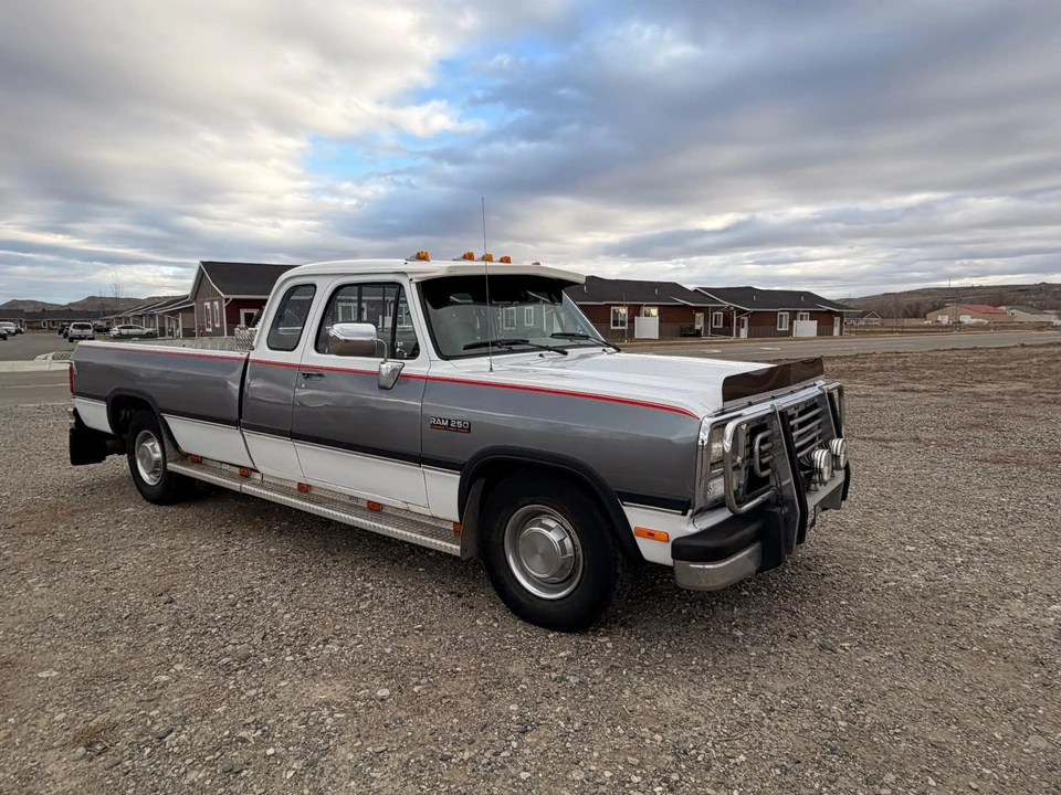1993 Dodge Ram 1st Gen - Image 25 of 31