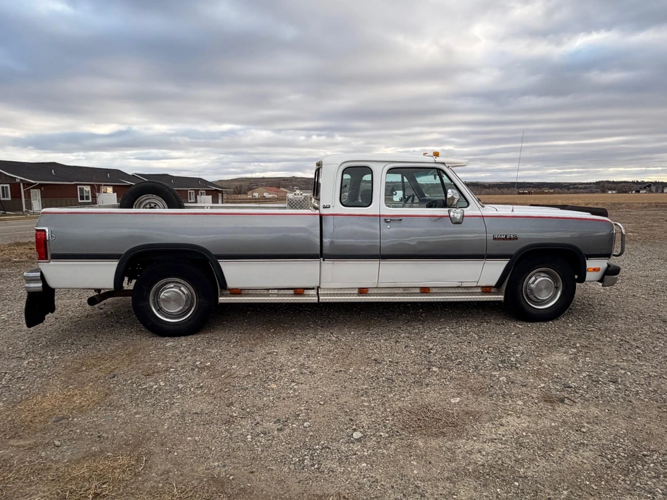 1993 Dodge Ram 1st Gen - Image 21 of 31