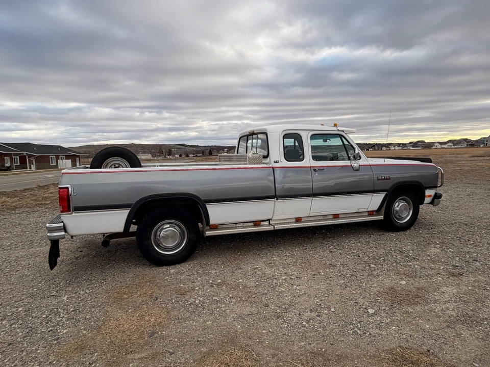 1993 Dodge Ram 1st Gen - Image 19 of 31