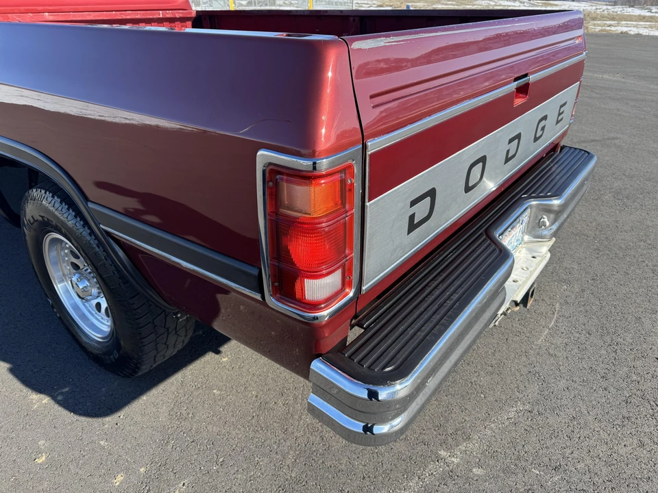 1993 Dodge Ram 1st Gen - Image 24 of 31