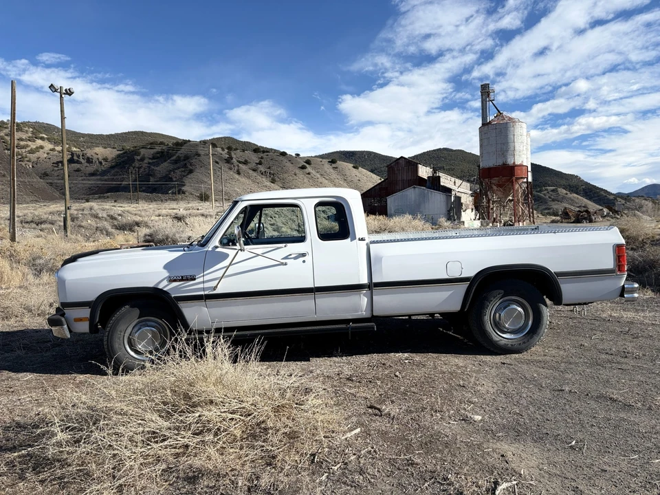 1993 Dodge Ram 1st Gen - Image 14 of 31