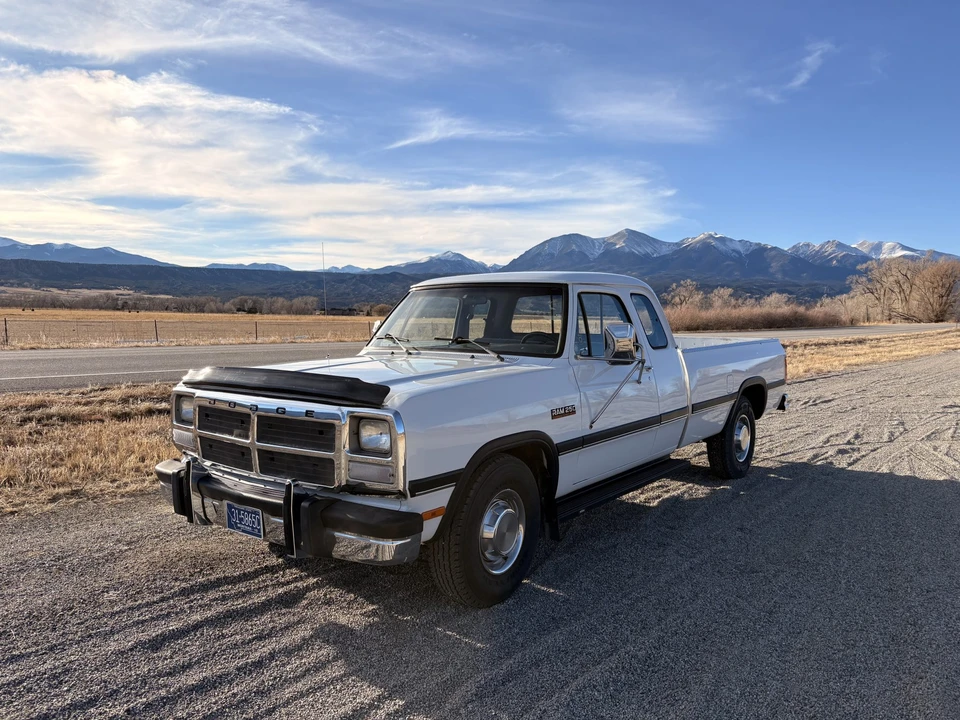1993 Dodge Ram 1st Gen - Image 2 of 31