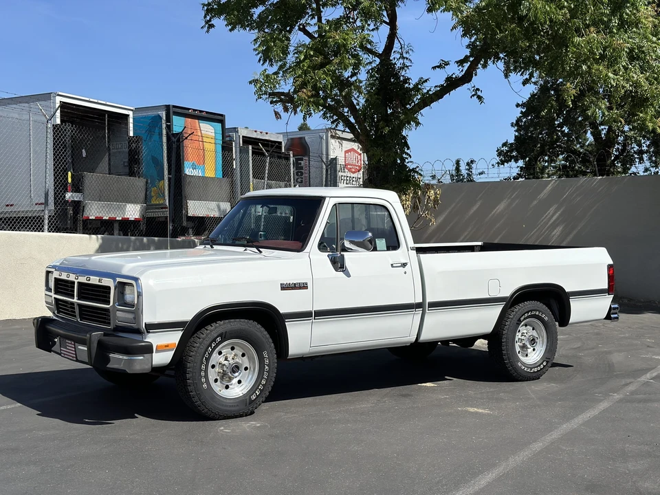 1993 Dodge Ram 1st Gen - Image 25 of 31