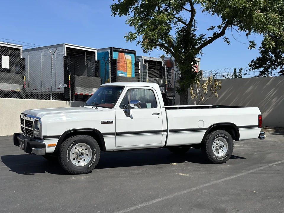 1993 Dodge Ram 1st Gen - Image 24 of 31