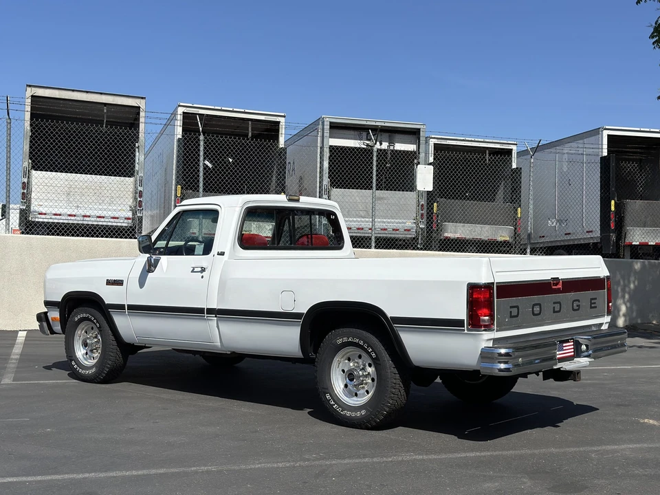 1993 Dodge Ram 1st Gen - Image 21 of 31