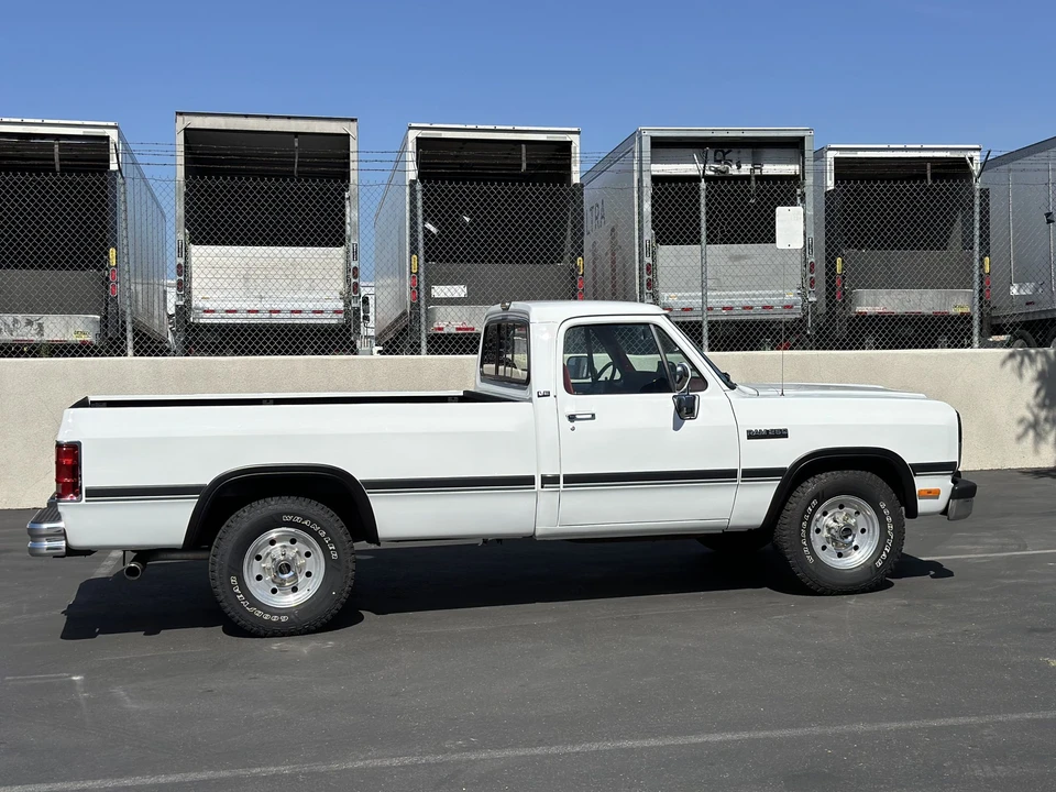 1993 Dodge Ram 1st Gen - Image 10 of 31