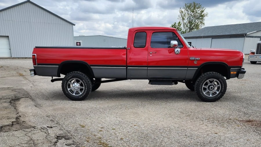 1993 Dodge Ram 1st Gen - Image 2 of 4