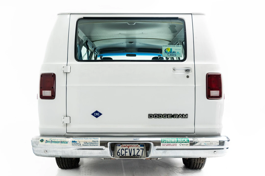 1993 Dodge Ram Van - Image 5 of 31