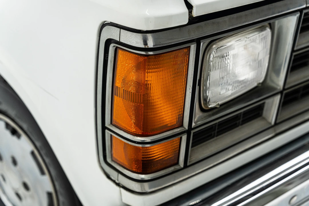 1993 Dodge Ram Van - Image 23 of 31