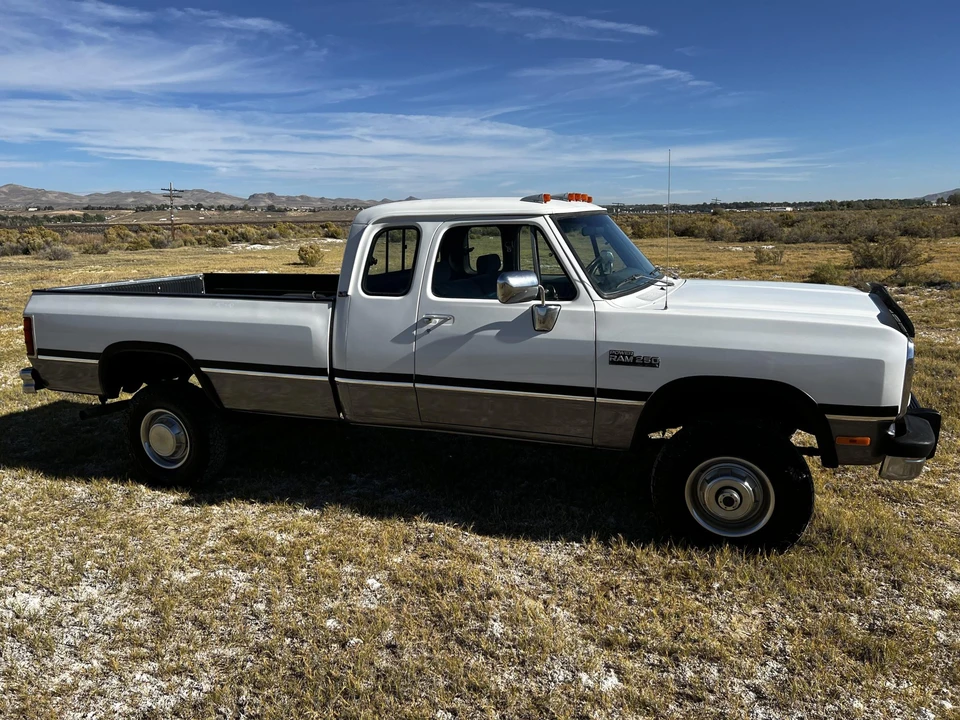 1993 Dodge Ram 1st Gen - Image 15 of 31