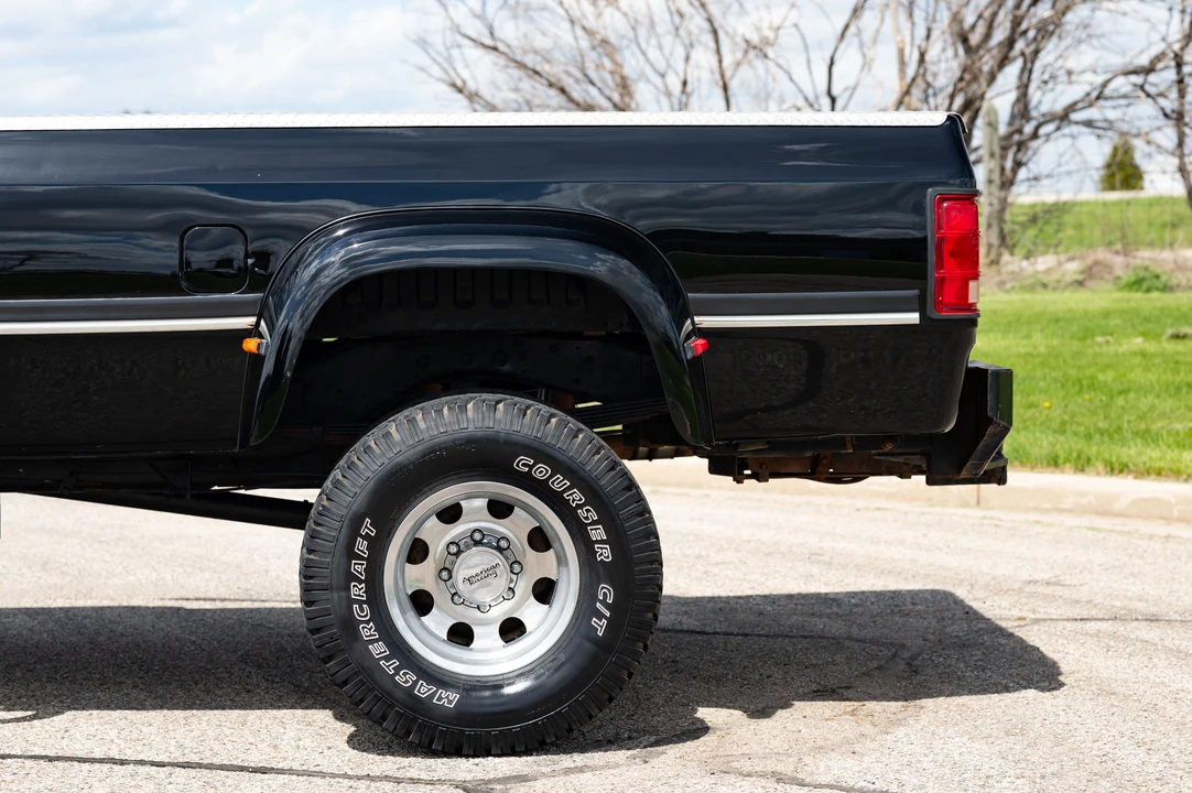 1993 Dodge Ram 1st Gen - Image 24 of 31