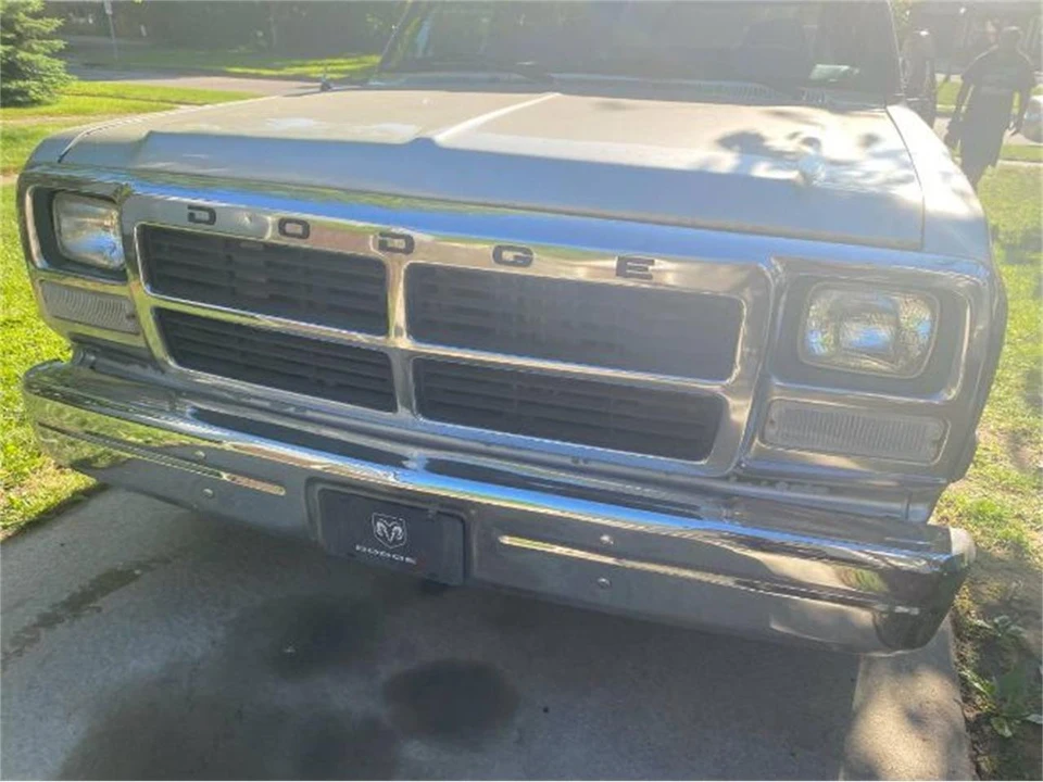 1993 Dodge Ramcharger - Image 3 of 11