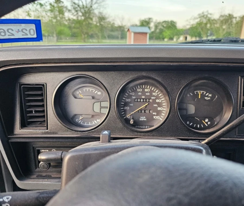 1993 Dodge Ramcharger - Image 9 of 17