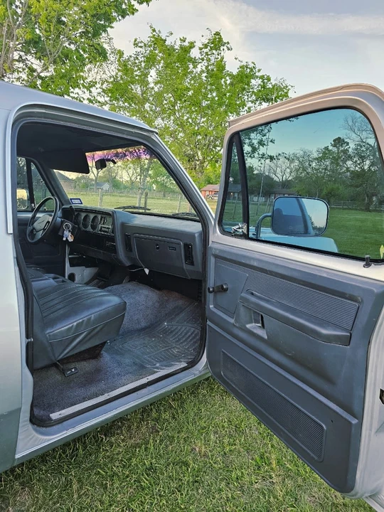 1993 Dodge Ramcharger - Image 13 of 17