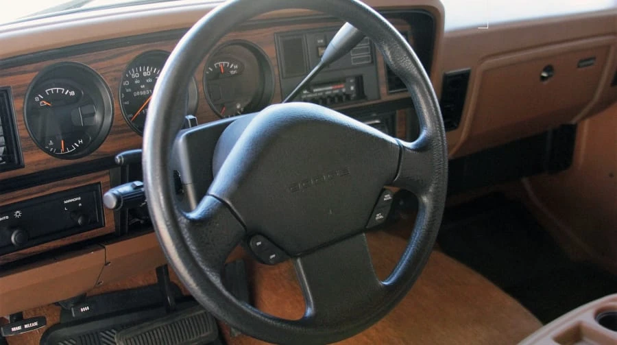 1993 Dodge Ramcharger - Image 4 of 11