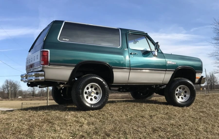 1993 Dodge Ramcharger - Image 8 of 12