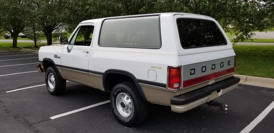 1993 Dodge Ramcharger - Image 3 of 12