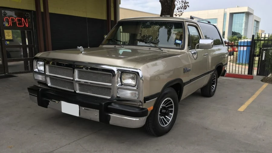 1993 Dodge Ramcharger - Image 3 of 20