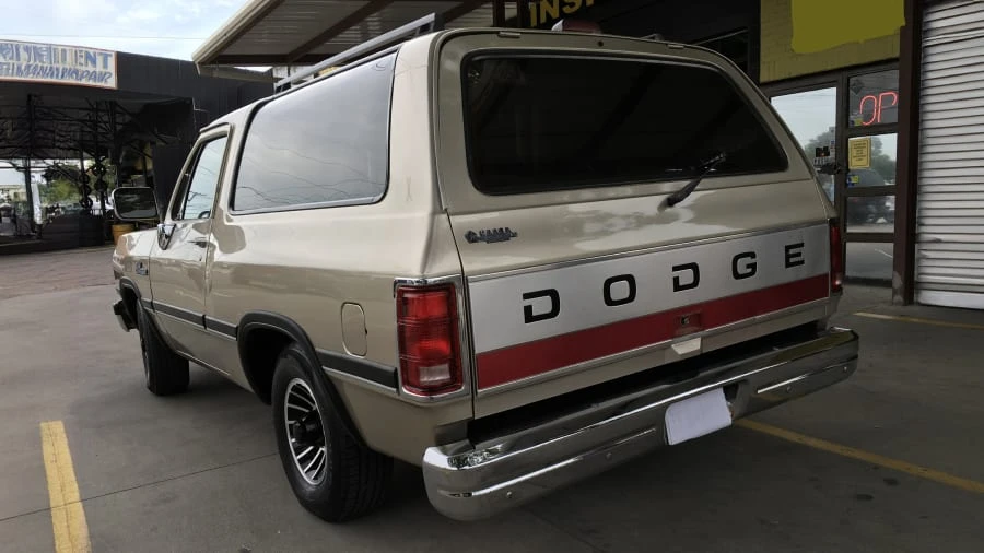 1993 Dodge Ramcharger - Image 2 of 20