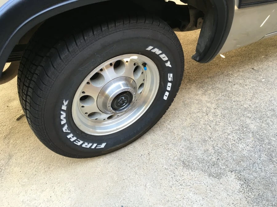 1993 Dodge Ramcharger - Image 3 of 11