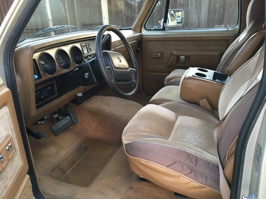 1993 Dodge Ramcharger - Image 7 of 11