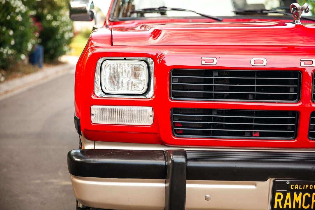 1993 Dodge Ramcharger - Image 23 of 31