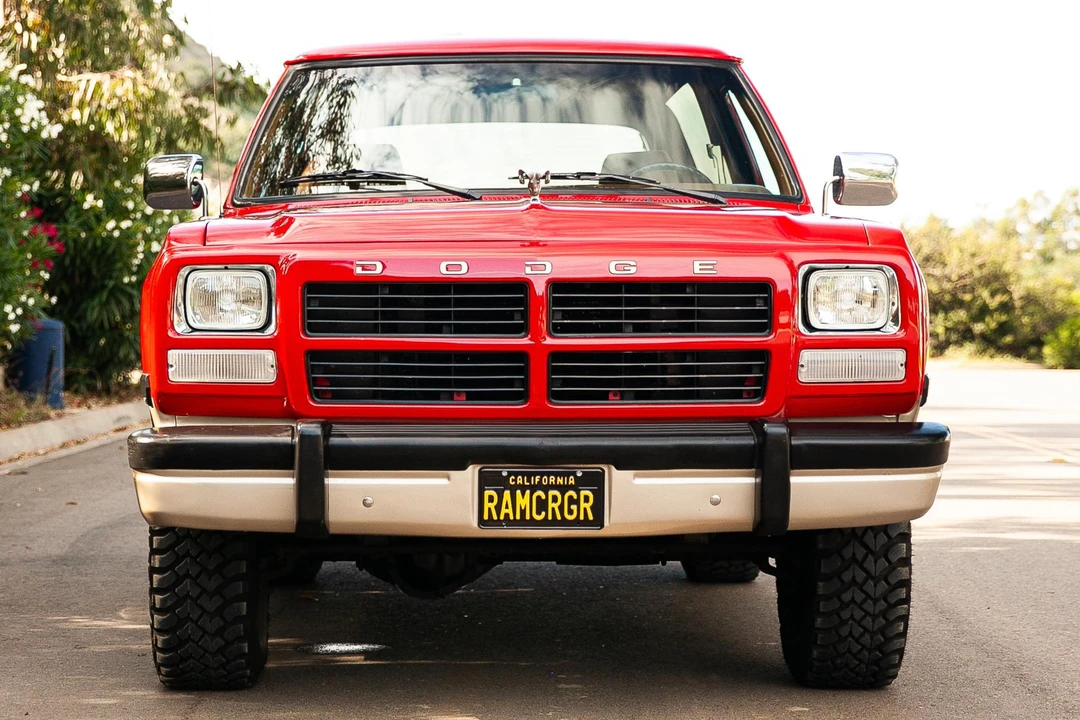 1993 Dodge Ramcharger - Image 2 of 31