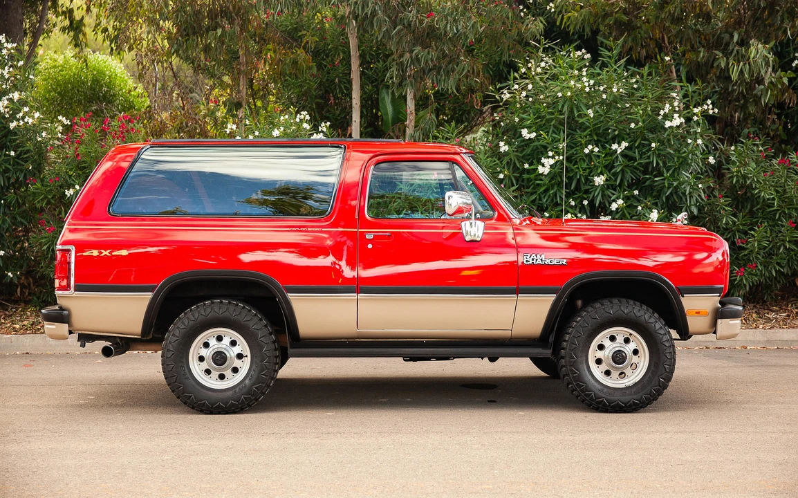 1993 Dodge Ramcharger - Image 17 of 31