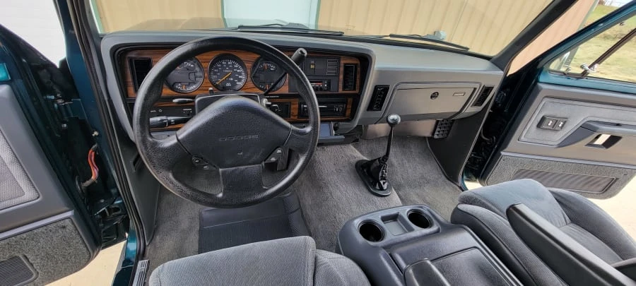 1993 Dodge Ramcharger - Image 17 of 31
