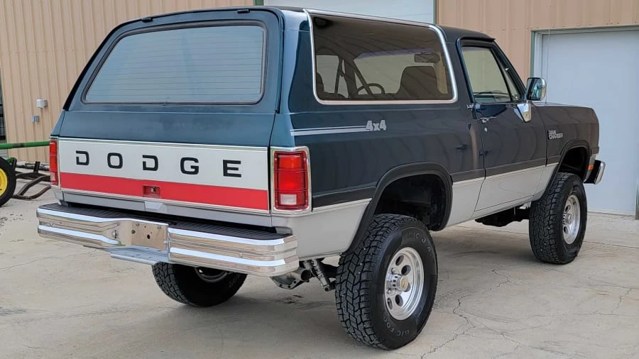 1993 Dodge Ramcharger - Image 3 of 31